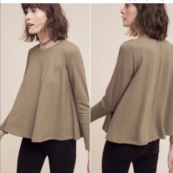 Anthropologie Sweaters - Anthropologie eri + ali Olive Green Swing Top